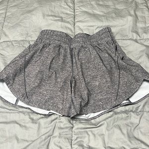 Lululemon running shorts size 6